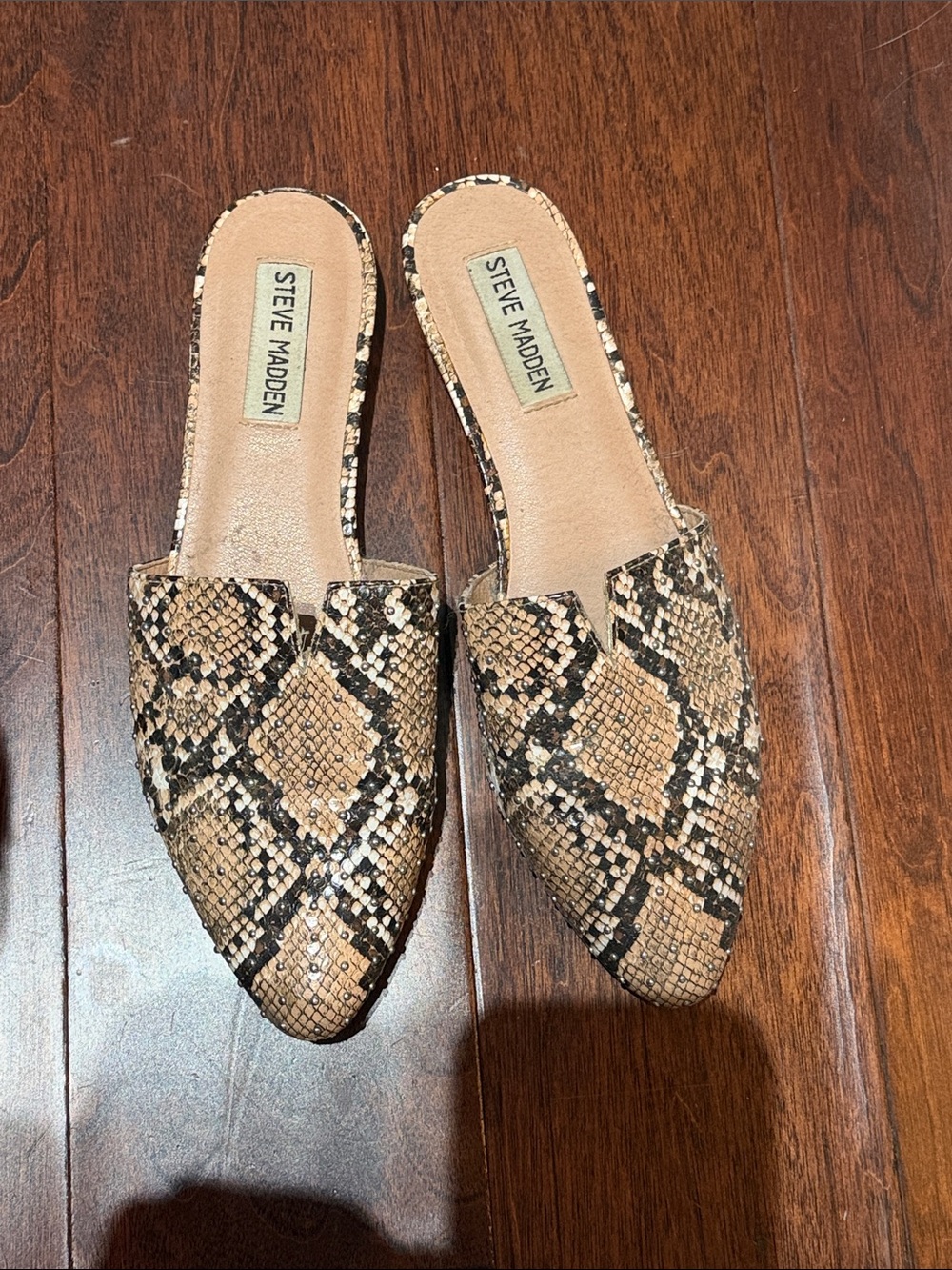 Steve Madden Beige and Black Snake-Print Pointed Slide Mules